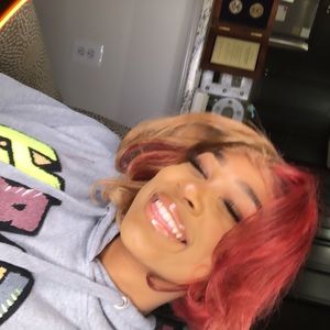 Meet your Posher, Vanessa